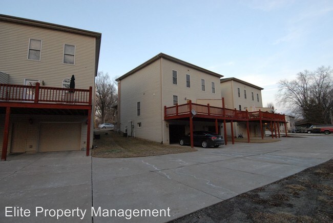 Building Photo - 2 br, 2.5 bath House - 21 Marie Drive #1