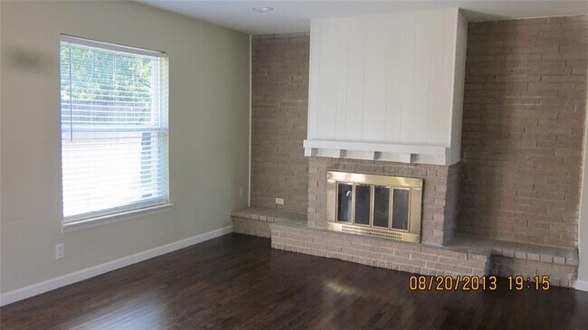 Building Photo - 8672 Flicker Ln