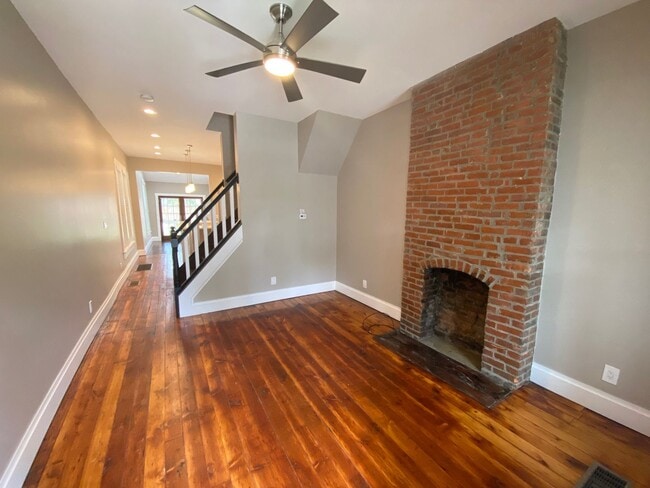 Foto del edificio - Hunter Ave 1197-1199 GW2