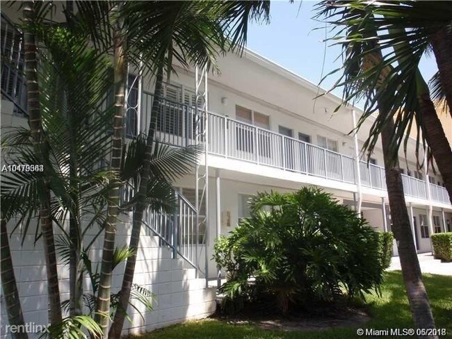 Building Photo - 2445 Lake Pancoast Dr
