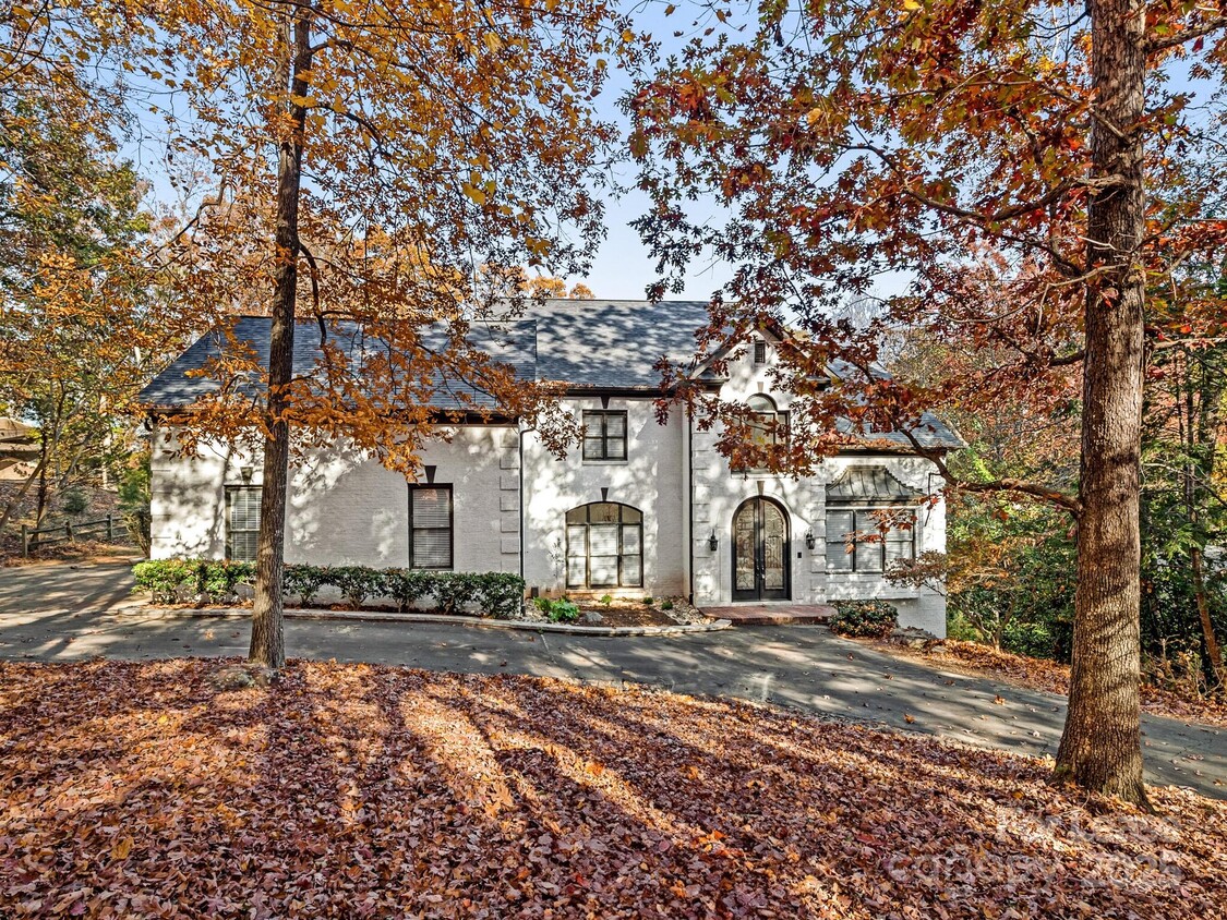 Primary Photo - 5516 Hardison Rd