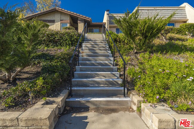 Foto del edificio - 2830 Lakeridge Ln