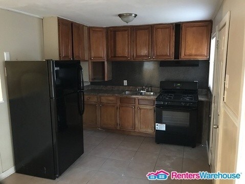 Building Photo - 3136 Latona Dr SW