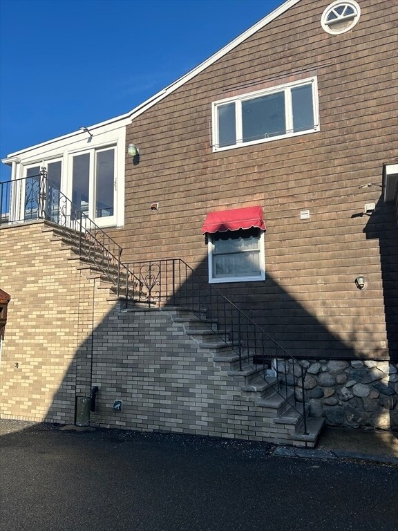 Foto del edificio - 990 Humphrey St