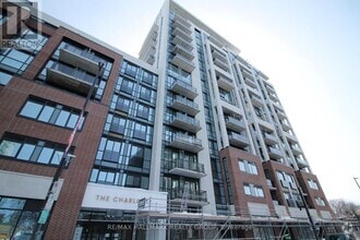 Building Photo - 560-1560 Rideau St
