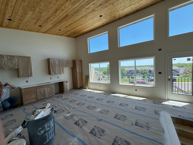 Building Photo - 2900 SW Villa W Dr