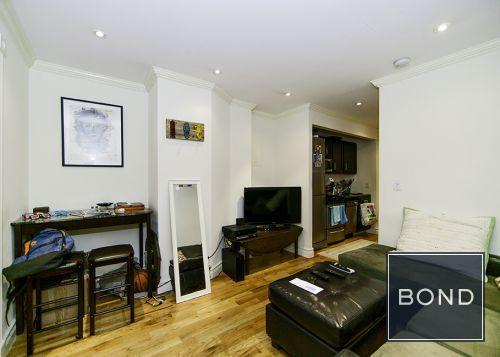 Foto del edificio - 407 E 81st St
