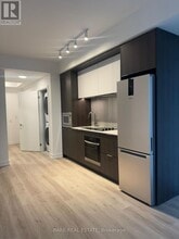 Building Photo - 395 Square One Dr