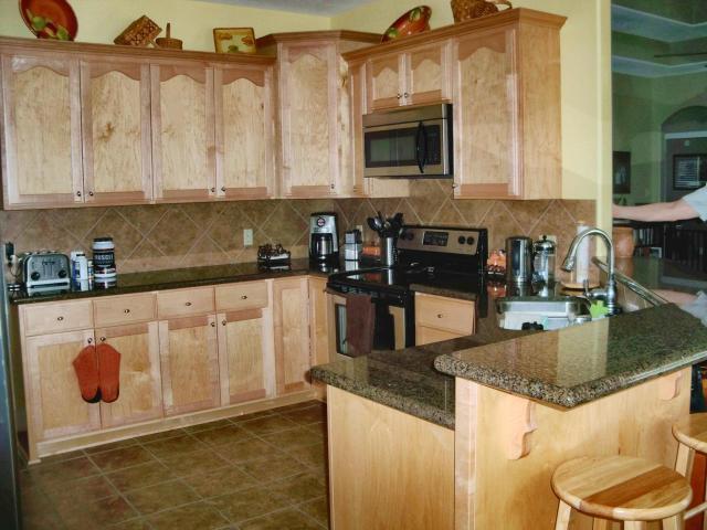 Foto del edificio - 411 Delia Dr