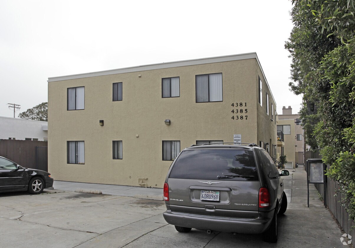 Primary Photo - 4381-4387 Louisiana St