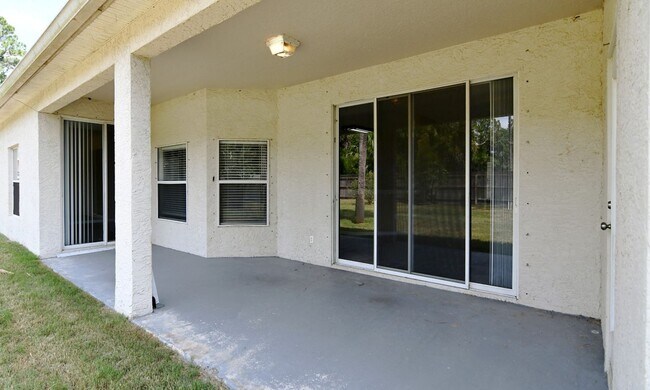 Building Photo - Available July 5th