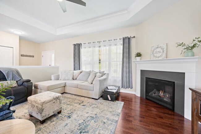 Foto del edificio - 564 Ridgewood Rd