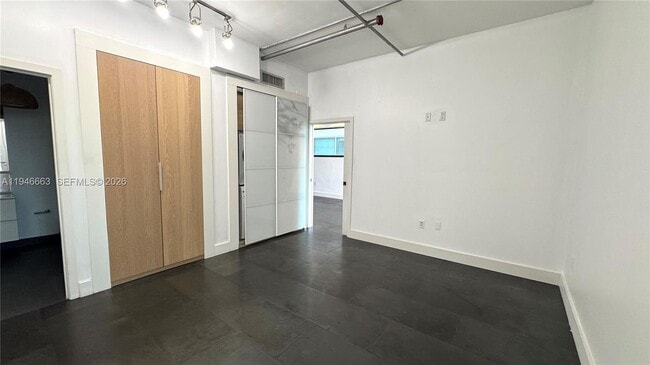 Foto del edificio - 1700 Meridian Ave