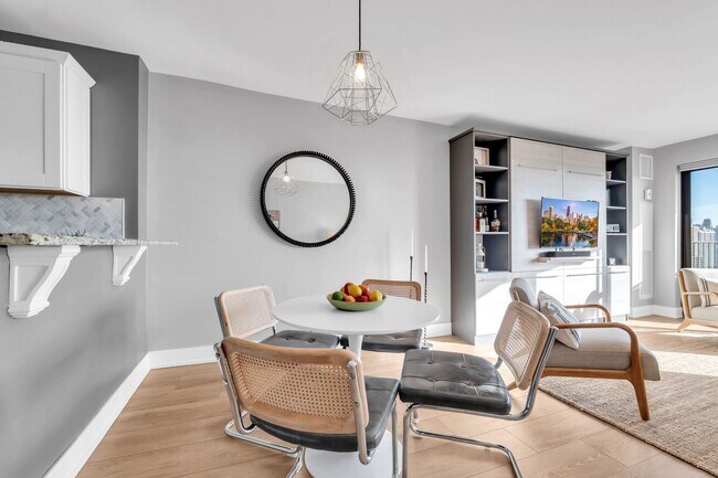 Foto del edificio - 2020 N Lincoln Park W