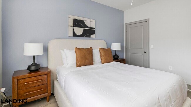 Foto del edificio - 4689 Mustang Pkwy