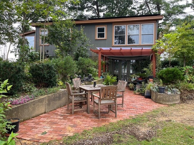 Foto del edificio - 46 Rogers Pt Dr