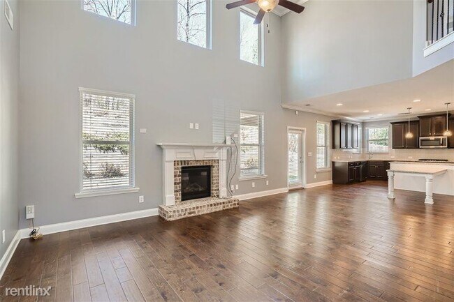 Foto del edificio - 5 br, 4 bath House - 1348 Side Step Trace ...