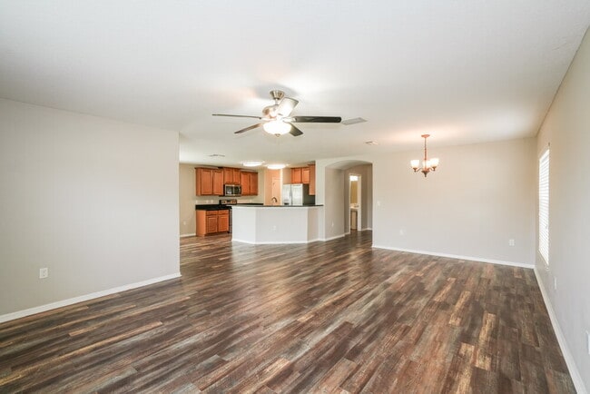 Building Photo - 7614 Maroon Peak Dr