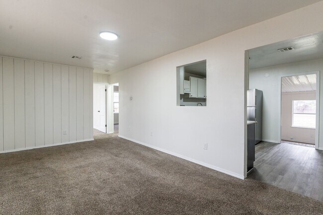 Foto del edificio - Section 8 approved