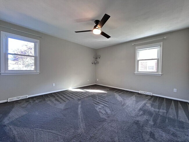 Foto del edificio - Beautifully Updated Brick Ranch! "ASK ABOU...