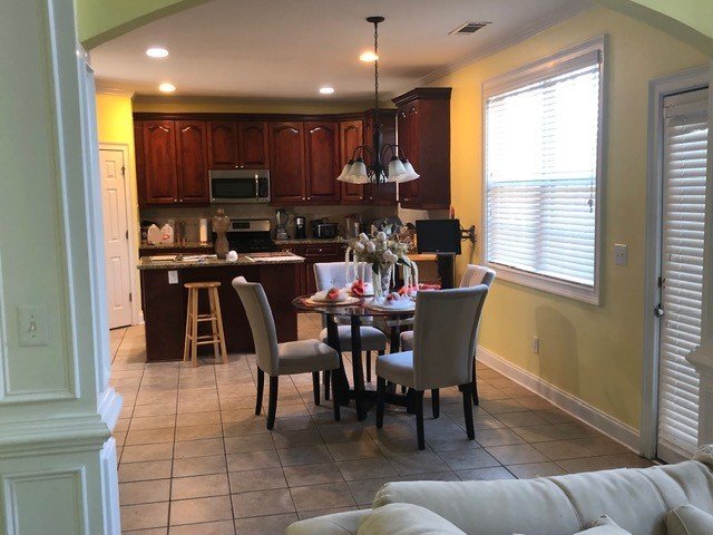 Building Photo - 5511 Boreal Way SW