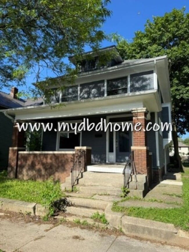 Building Photo - 1307 St Marys Ave