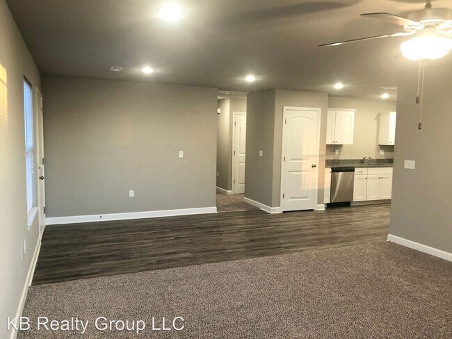 Foto del edificio - 3 br, 2 bath House - 8230 SW 1st St