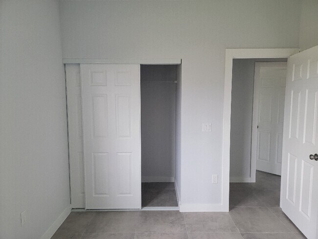 Foto del edificio - 2373 NW 3rd St