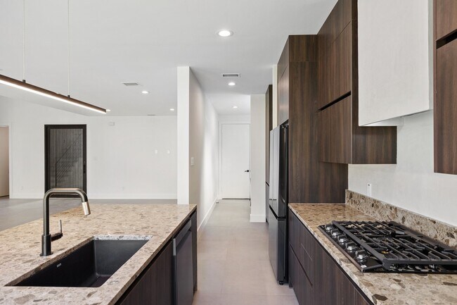 Foto del edificio - 1420 Primrose St