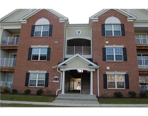 Outside of Building - 1227 Dogwood Ct