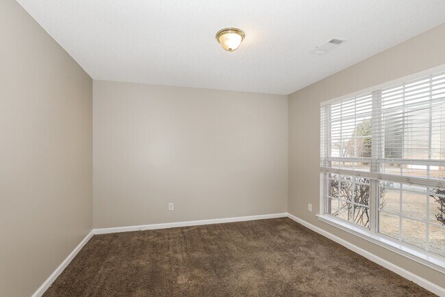 Foto del edificio - 5488 Vanity Joys Ln