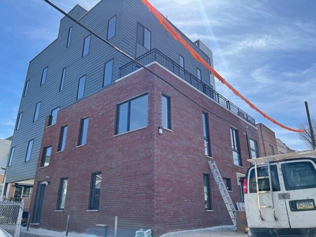 Primary Photo - 2807 S 11th St
