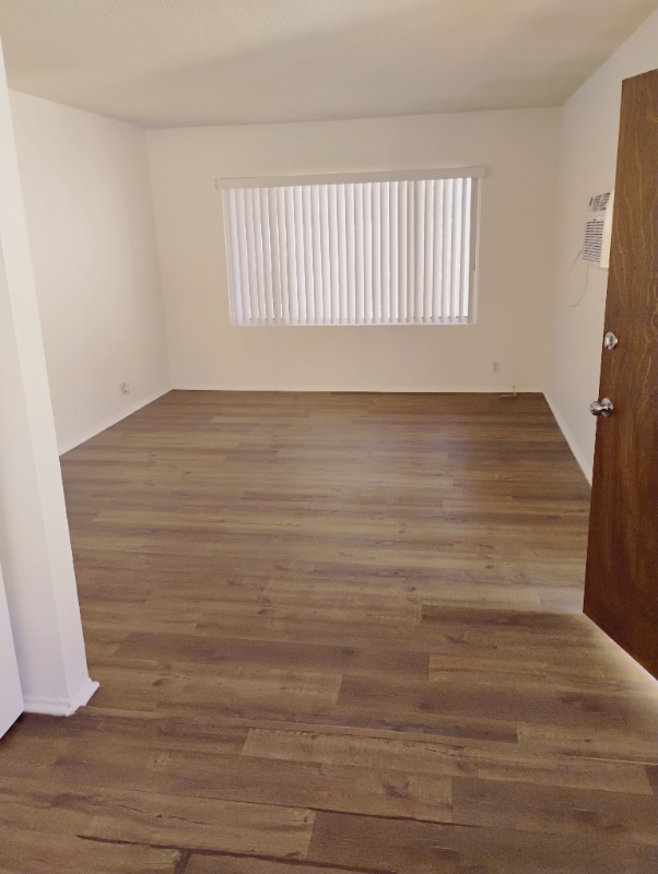 Building Photo - 2239 N Catalina St