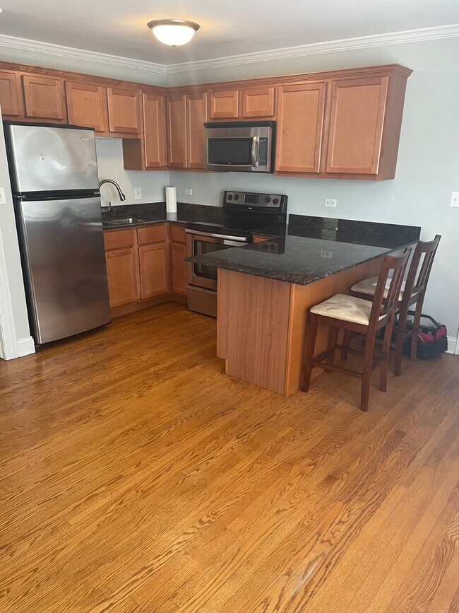 6244 N Harlem Ave Unit 1A, Chicago, IL 60631 Condo for Rent in Chicago, IL