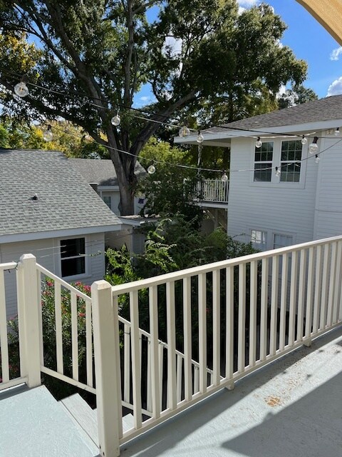 Building Photo - 7633 Freret St