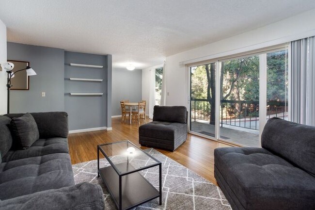 Foto del edificio - North Campus Location!