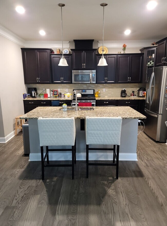 1651 Cary Reserve Dr, Cary, NC 27519 Townhome Rentals in Cary NC