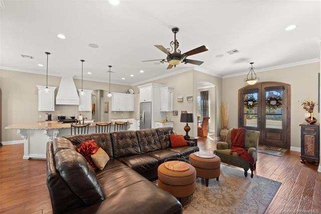 Foto del edificio - 5850 Brookflower Ln