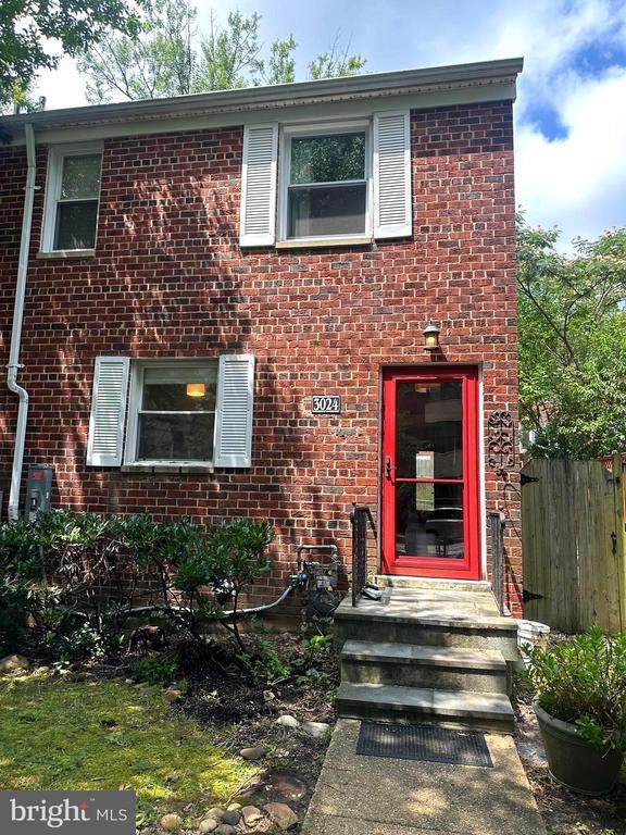 Foto principal - 3024 Mt Vernon Ave