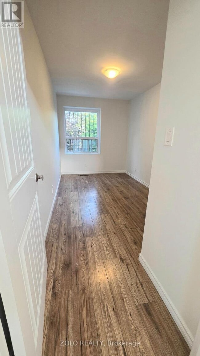 Building Photo - 1549 O'Connor Dr