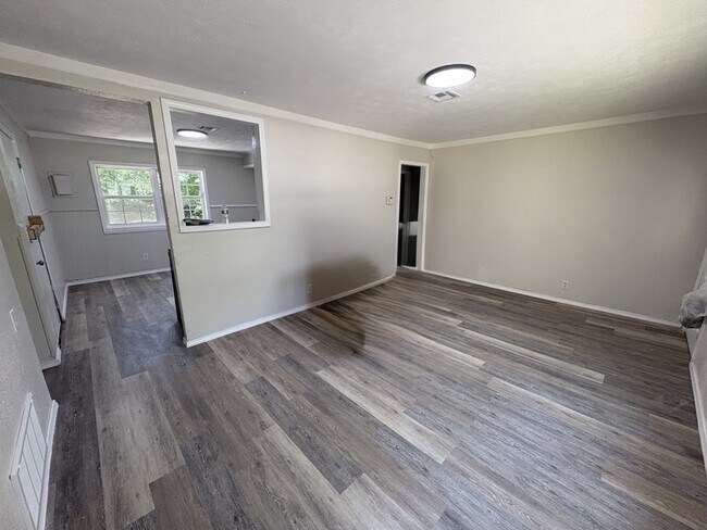 Foto del edificio - 4647 N Hartford Ave