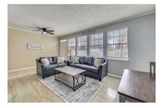 Building Photo - 320 Scenic Gulf Dr