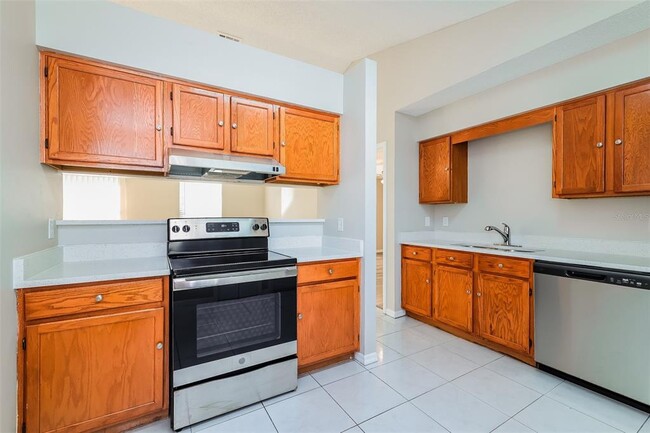 Building Photo - 657 Koala Ct