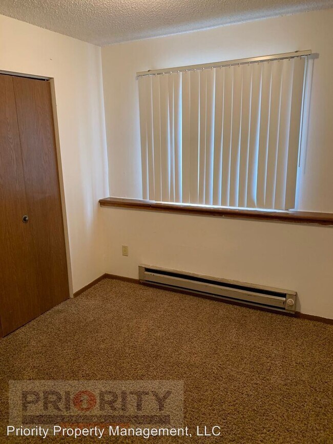 58 Constitution Dr, Gillette, WY 82716 Room for Rent in Gillette, WY