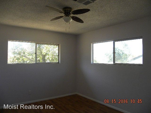 Building Photo - 2296 Mentone Blvd