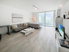 Building Photo - 1080 Brickell Ave