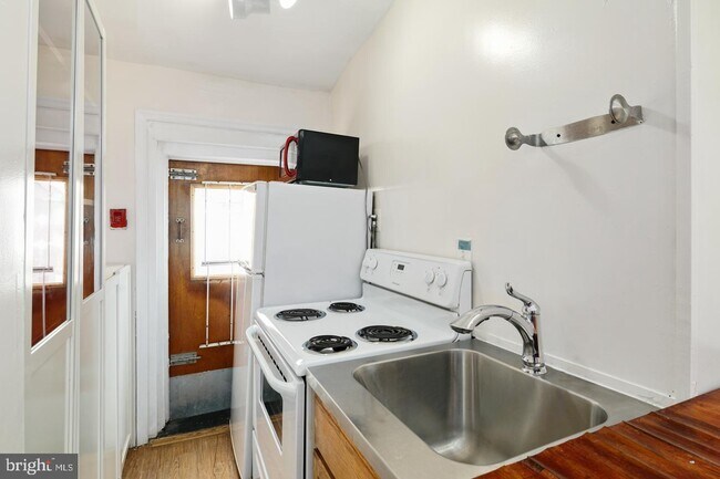 Foto del edificio - 1333 Pine St