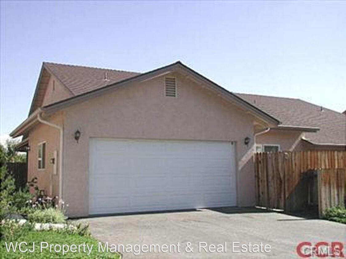 Primary Photo - 3 br, 2 bath House - 921 Creston Rd. Unit D