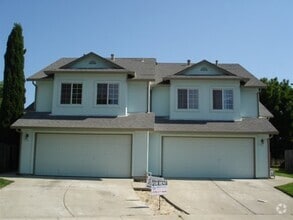 Building Photo - 513 Scirocco Dr