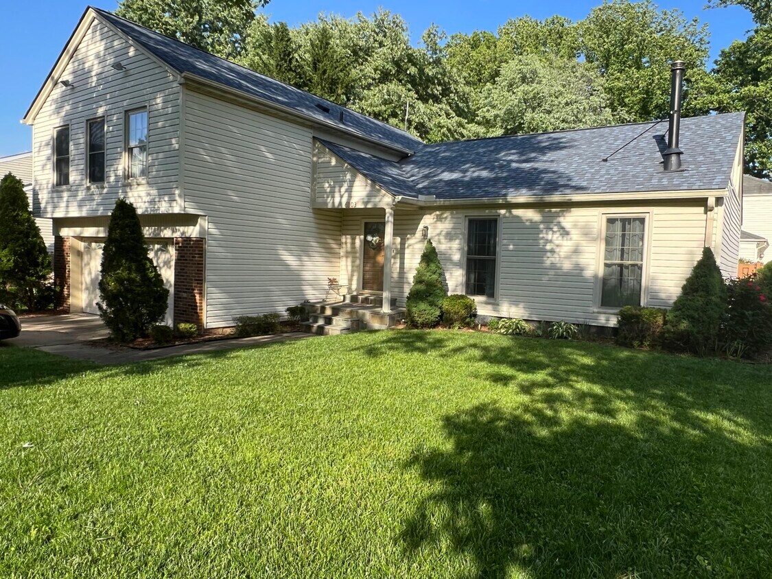 6303 Capella Ave, Burke, VA 22015 House Rental in Burke, VA